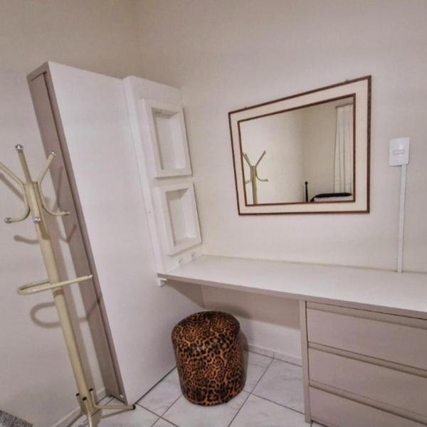 Apartamento amplo a 100 metros da praia - Foto 4