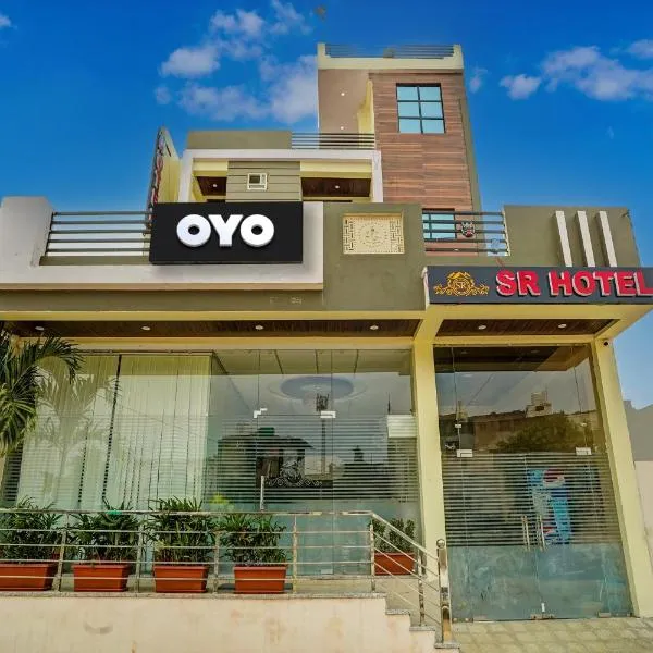 Hotel O SR HOTEL، فندق في جايبور