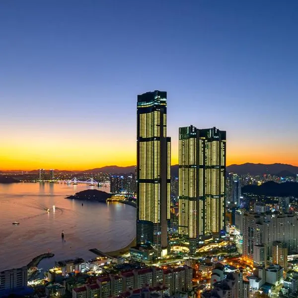 New CZ LCT Residence, hotel i Busan