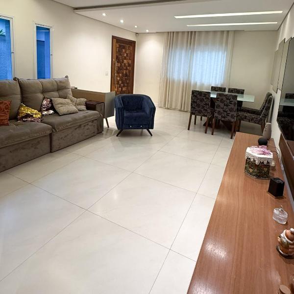 Casa Aconchegante Moderna - 900 metros da Praia
