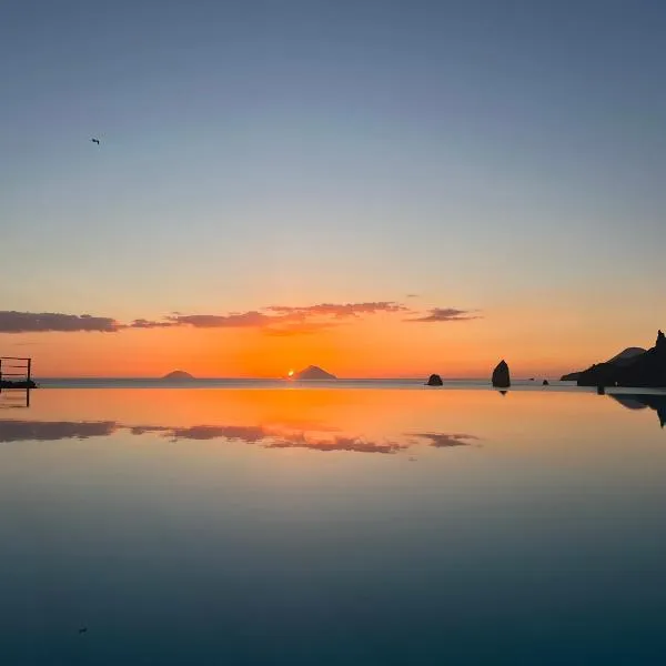 Therasia Resort Sea and SPA - The Leading Hotels of the World โรงแรมในวุลกาโน