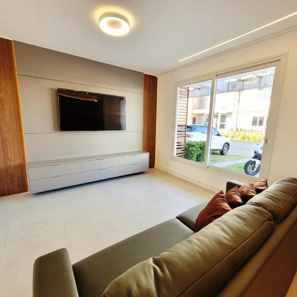 Casa nova, totalmente climatizada em condomínio de luxo - Foto 5