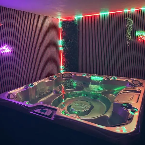 Homely Stay Sauna, Jacuzzi and Free Parking – hotel w mieście Dobrzewino