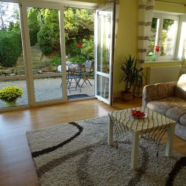 Ferienwohnung findus – hotel w mieście Haldenwang