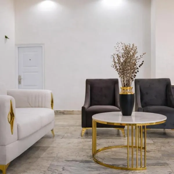 Royal Modak Resort & Hotel, hotell 