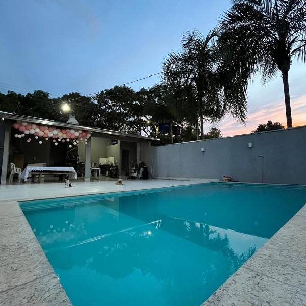 Chácara completa com churrasqueira e piscina