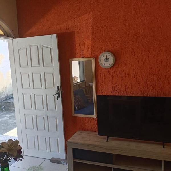 CASA LINEAR 10 MINUTOS DE CABO FRIo
