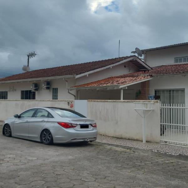 Casa com 3 Quartos Enseada Encantada
