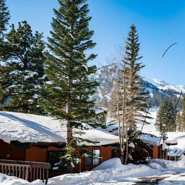 Canyon Lodge properties by 101 Great Escapes, hotel a Mammoth Lakes