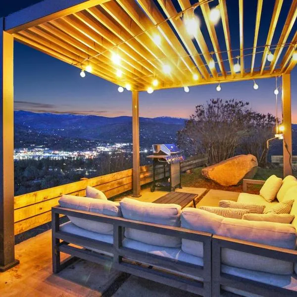 Yosemite Retreat, Views and Hot Tub, khách sạn ở Oakhurst