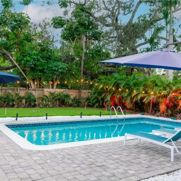 Luxury Villa Heated Pool, Putt-Putt & Bocce, Hotel in Bradenton