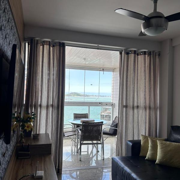 Apartamento Frente para o Mar - Varandão com Blindex - Vista para o Mar - 1 Suite e mais 2 Quartos-Ar Condicionado - 2 Vagas - BEIRA MAR - 70 metros da Praia ,TVS SMART GERAL -WI-FI -DISNEY PLUS- PORT 24 HORAS-KIT PRAIA-ROUPA DE CAMA 2 XCASAIS - Foto 4