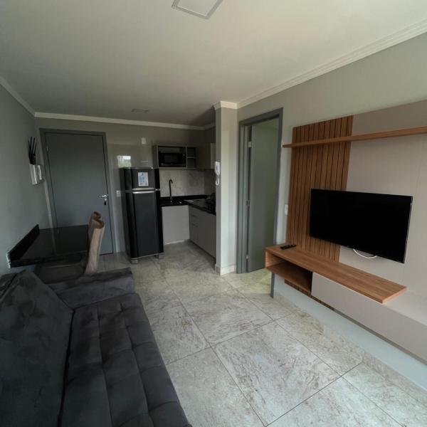 FLAT BEM LOCALIZADO COM PISCINa