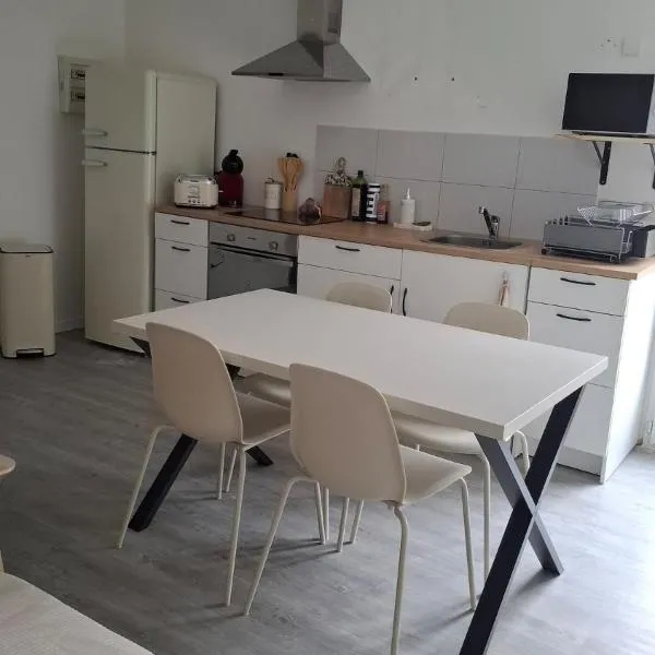 Bel appartement à Dax, готель у місті Дакс