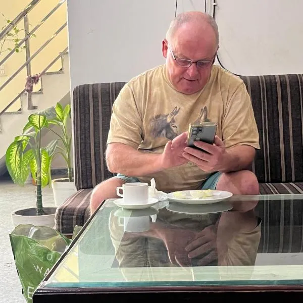 The Golden Hotel Agra โรงแรมในTājganj