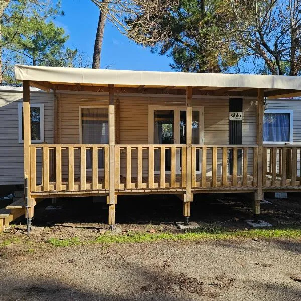 Mobilhome neuf 2025 ombragé Lege Cap ferret, hotel em Lège-Cap-Ferret