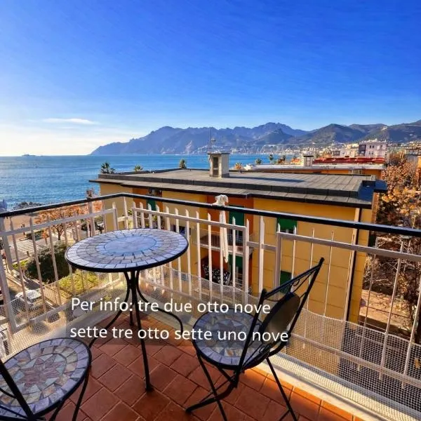 Sul Mare Apartment - Seafront with Sea View, hotel in Salerno