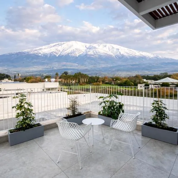 פלג טל -דפנה, מלון בדפנה