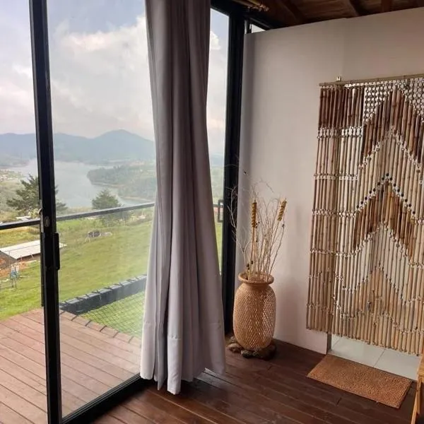 Glamping Samadhi - el Peñol, hotel a El Peñol