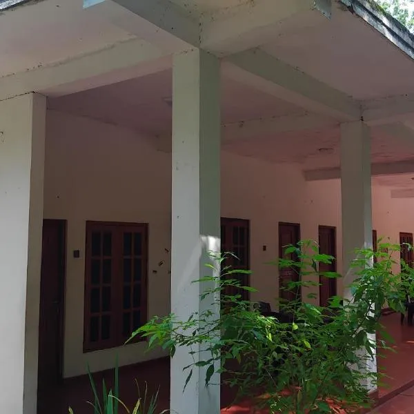 Punkalasa tourist lodge, khách sạn ở Anuradhapura