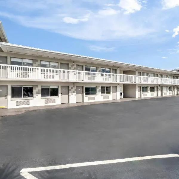 Rodeway Inn Lake Wales - Winter Haven, viešbutis mieste Leik Velsas