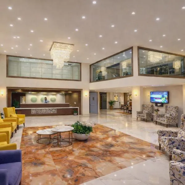 Hotel Oxmo Delhi Airport With Free Aiport Drop，新德里的飯店