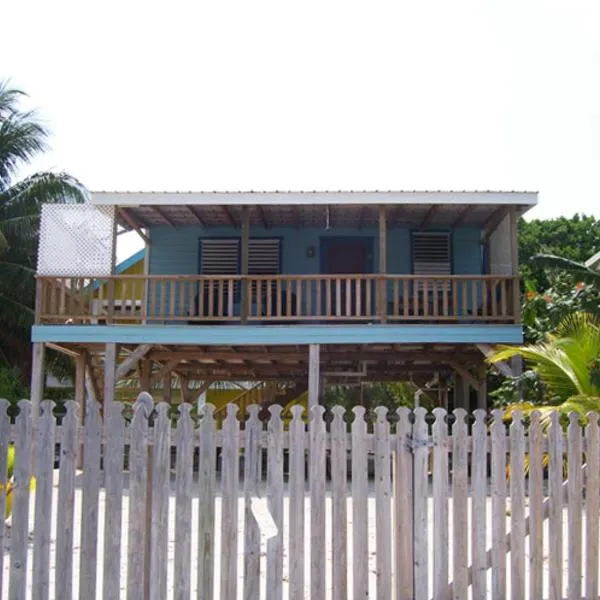 Carolyn's Other House- Gold Standard Certified, hotel in Caye Caulker