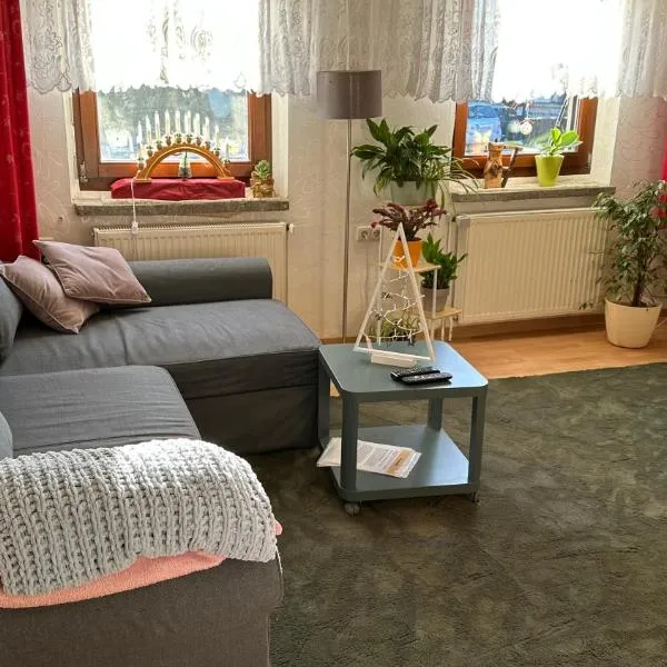 Ferienwohnung Juttchen，Roßleben的飯店