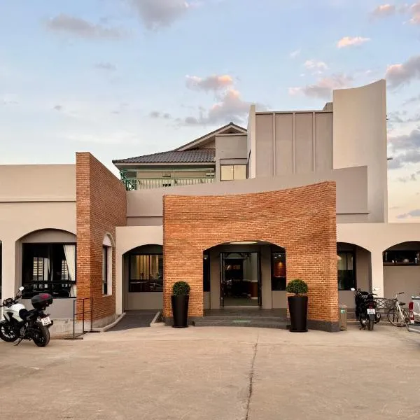 KYP Hotel โรงแรมขุนยูวเพลส，範縣的飯店