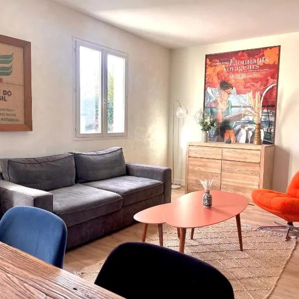 Renovated house near beaches, hôtel à Saint-Coulomb