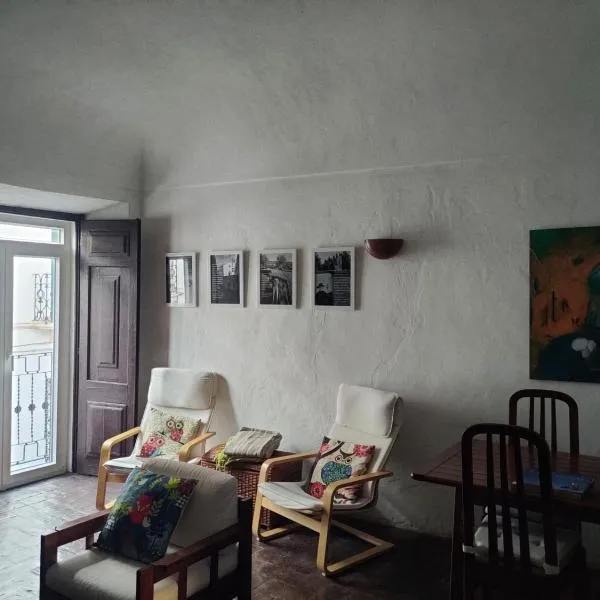 Casa Terra & Cal, hotell i Moura