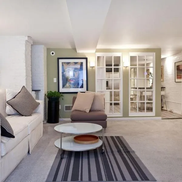 Downtown Large Apartment Guest Suite, hotel v destinácii Washington