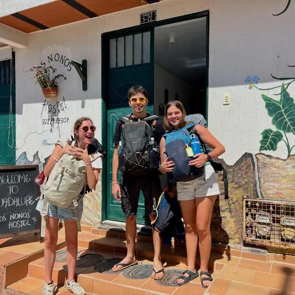 Los Nonos Hostel, hotel in Guadalupe