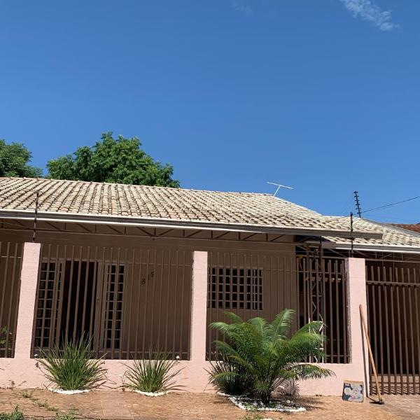Casa grande com piscina