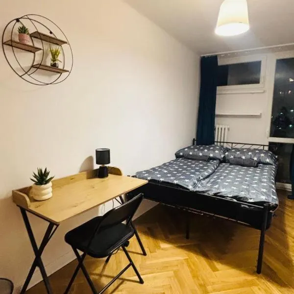Rooms in Warsaw - P13-19, khách sạn ở Warsaw