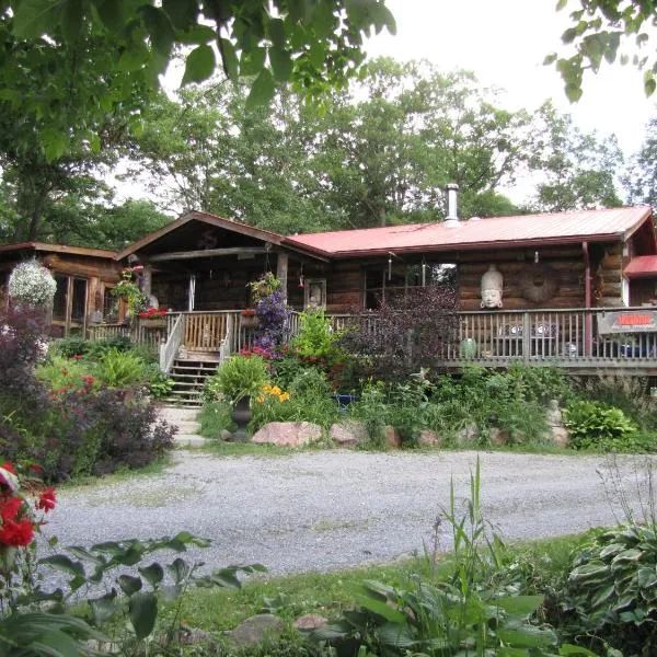 Shambhala Bed and Breakfast, hotel v destinaci Buckhorn