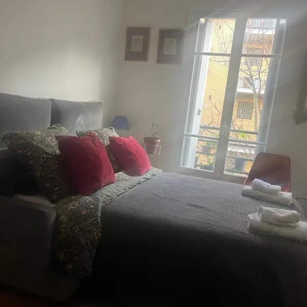 Bedroom in Paris, viešbutis Paryžiuje