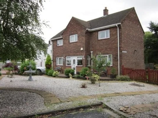 Three Bridges Bed & Breakfast, hotel v destinaci Rosyth