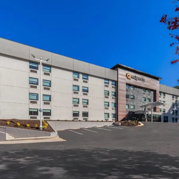 La Quinta by Wyndham Atlanta Roswell, hotel in Roswell