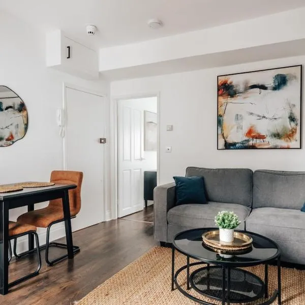 Stylish Marylebone Retreat Chic 1 bed Garden Flat, hotel in London