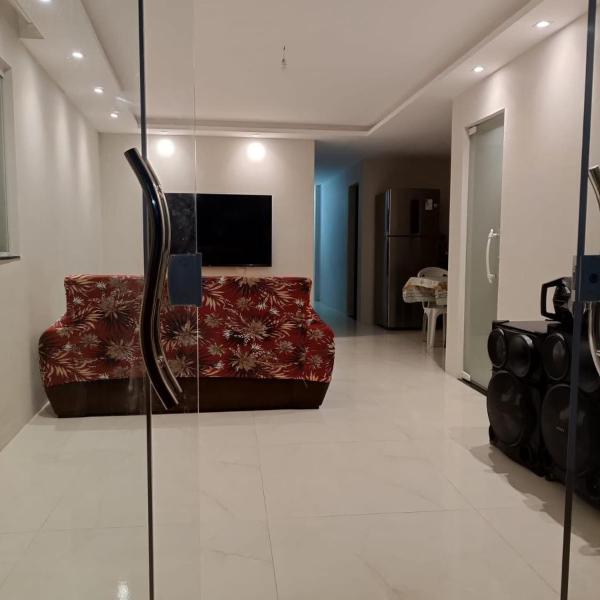 Casa com piscina Jauá