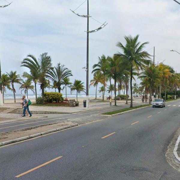 Apto na Av da praia Aviação Tupi