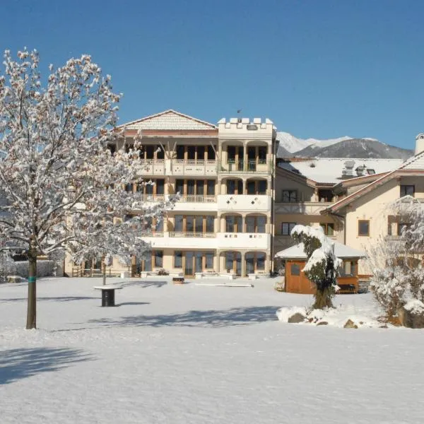 Hotel Reipertingerhof, hotel u gradu Bruniko