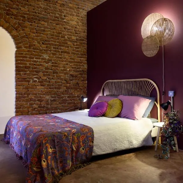 La SERAFINA, hotel i Vanzaghello