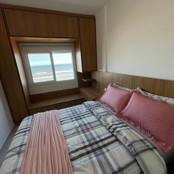 Apartamento aconchegante com vista para o mar