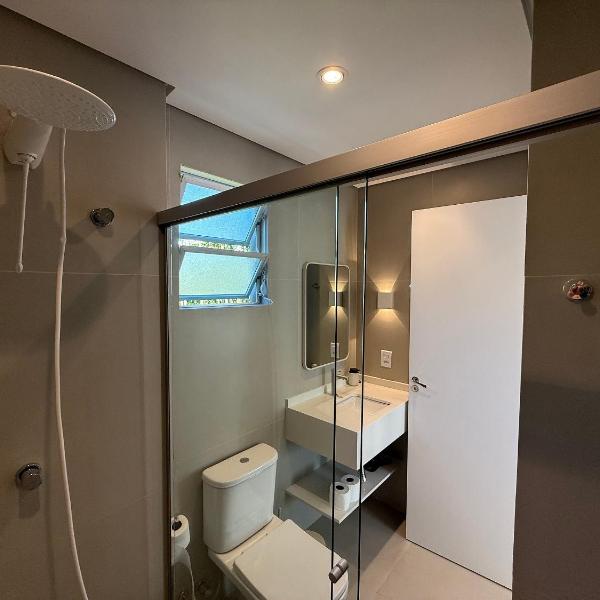 Lindo apartamento em Jurerê a 200 metros da praia - Foto 3