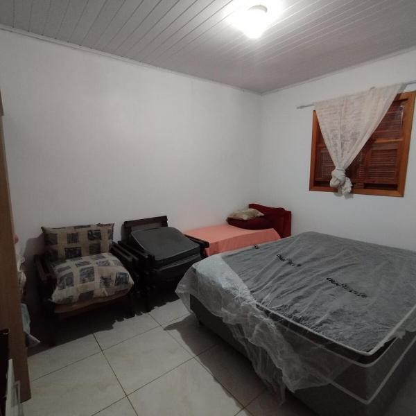 Casa a 600 metros do mar, simples e completa - Foto 5