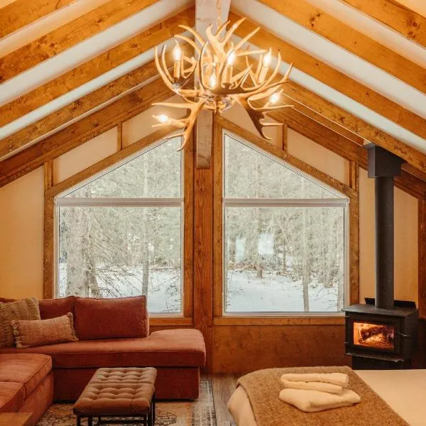 Sundance By Basecamp, hotel em Kananaskis Village