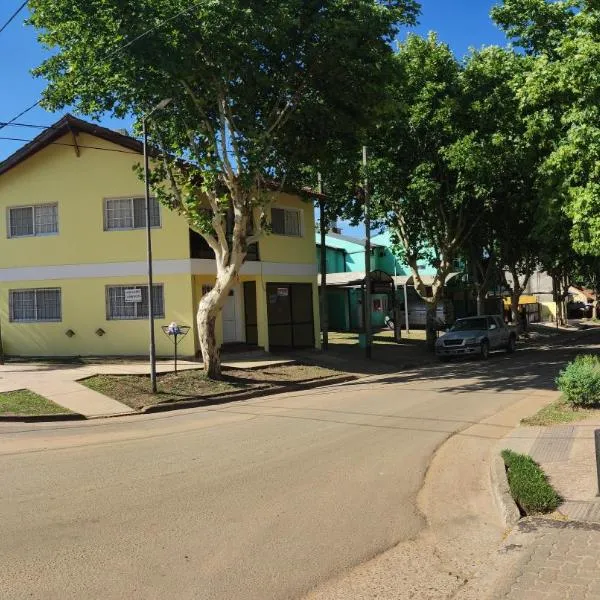 Alquileres Brun – hotel w mieście Colón