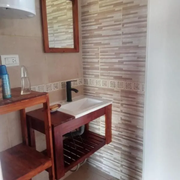 Entre aromos y lavandas, hotel in San Clemente del Tuyú